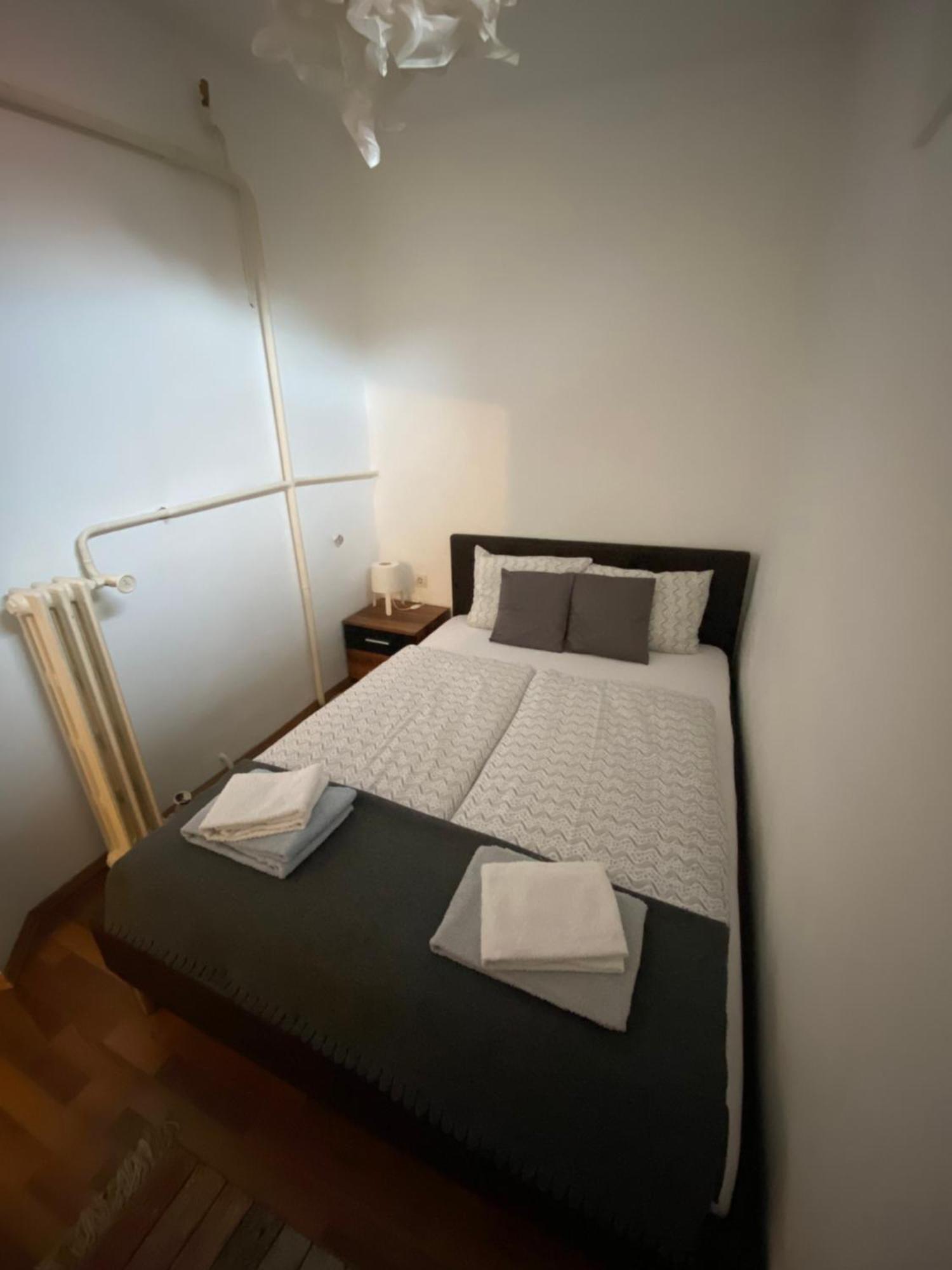 Holiday Apartments & Rooms Next Danube Promenade Boedapest Buitenkant foto