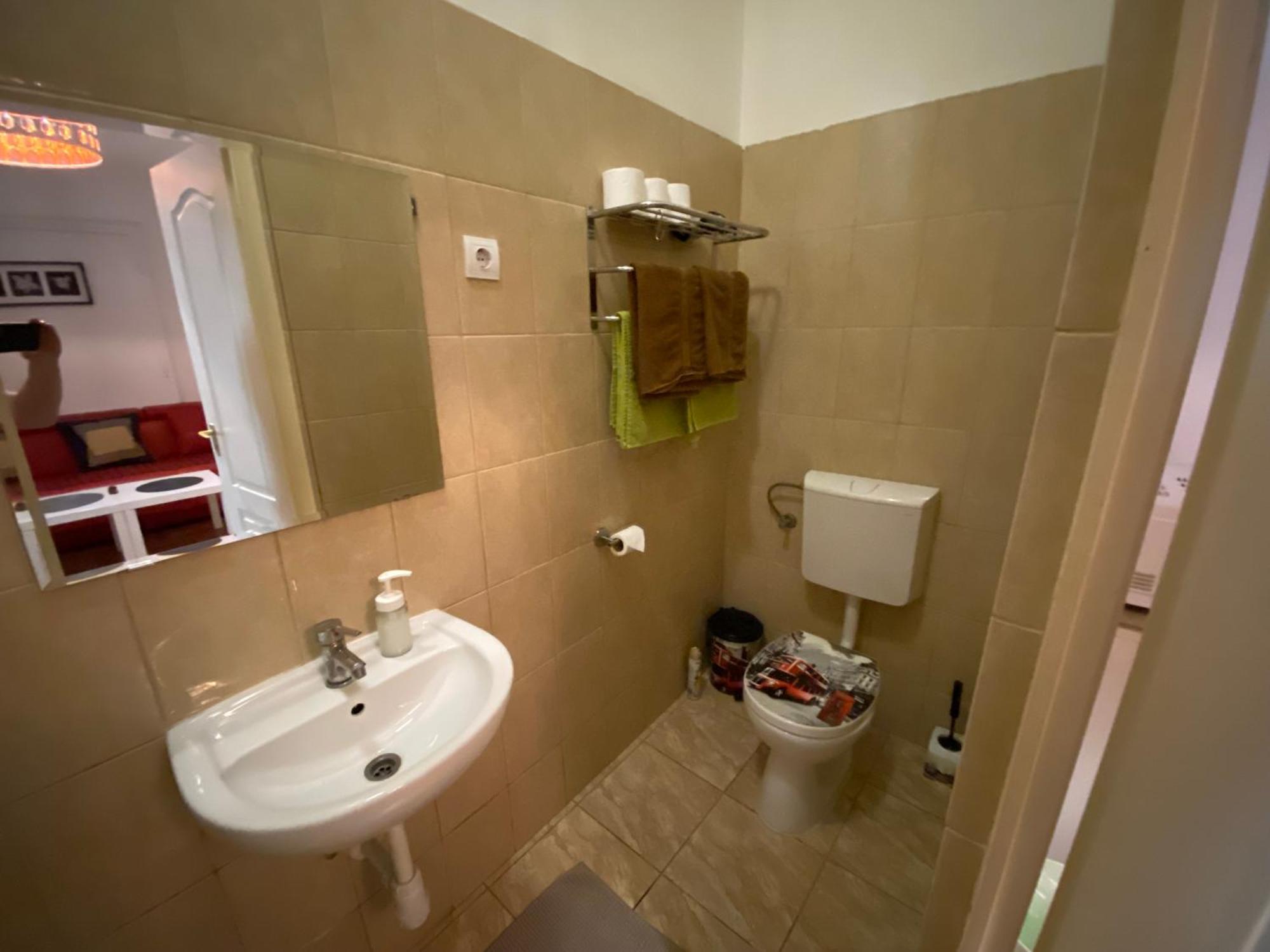 Holiday Apartments & Rooms Next Danube Promenade Boedapest Buitenkant foto