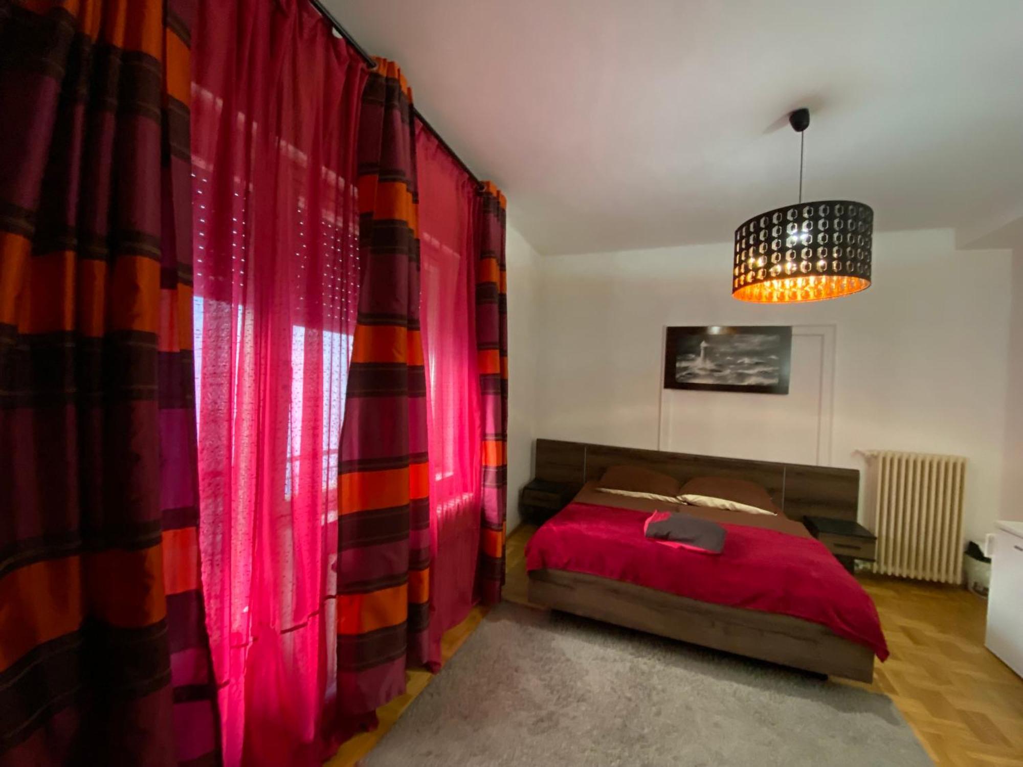 Holiday Apartments & Rooms Next Danube Promenade Boedapest Buitenkant foto